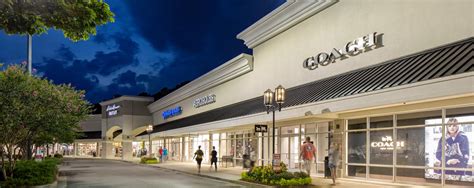 coach outlet in smithfield nc.